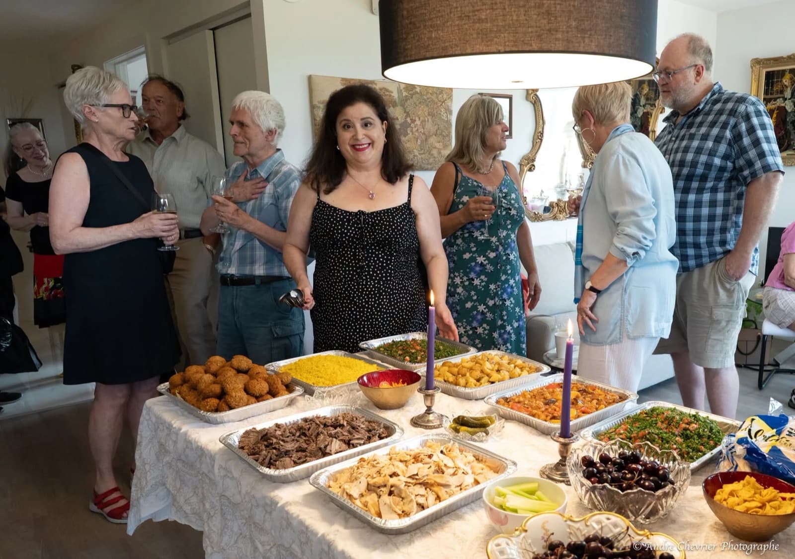 Buffet traiteur lors d'une réception privée.